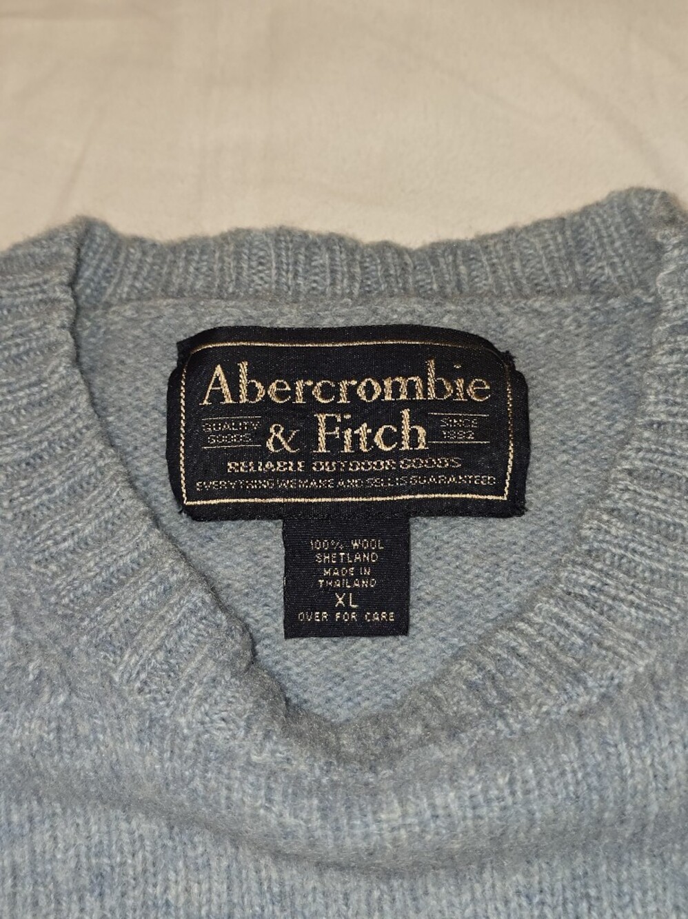 Abercrombie & Fitch Men's Light Blue Crewneck Sweater - Picture 3 of 3